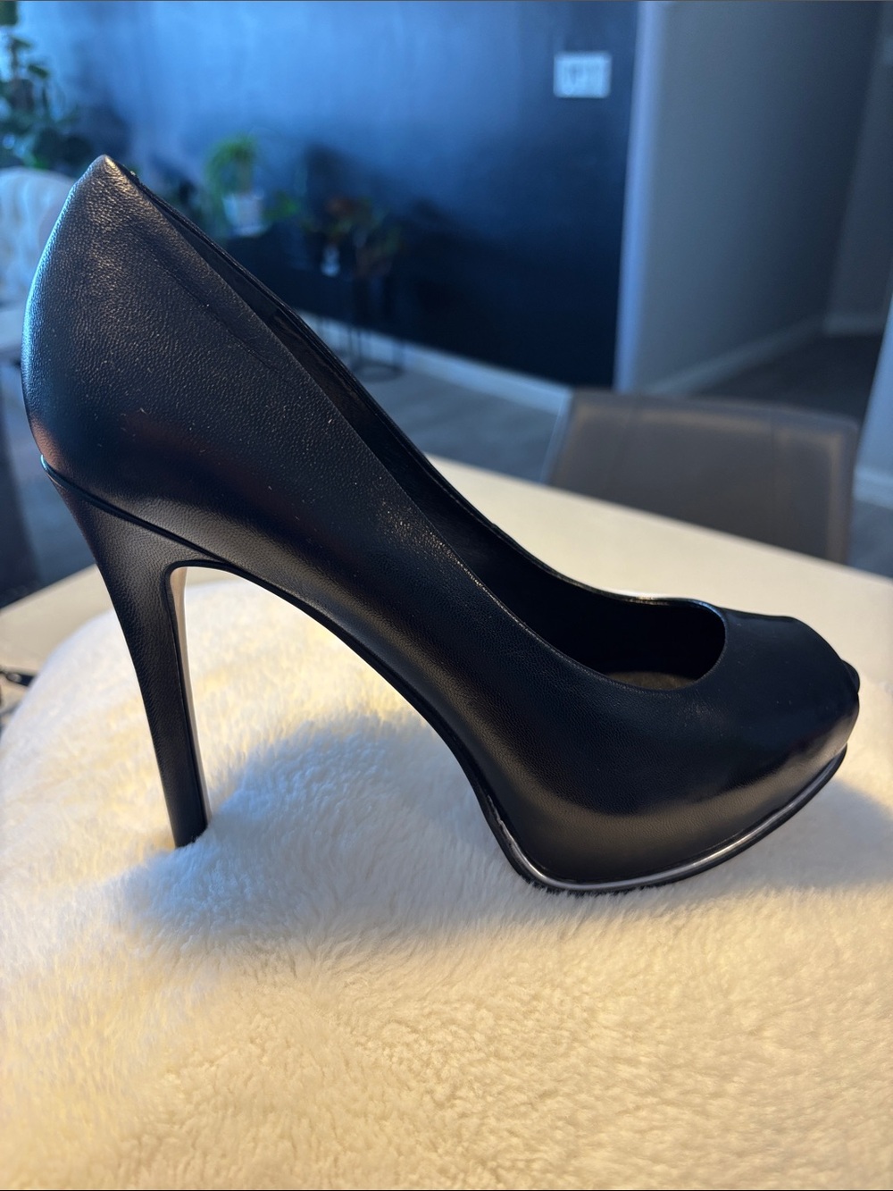Guess Black Peep-Toe Stiletto Pumps